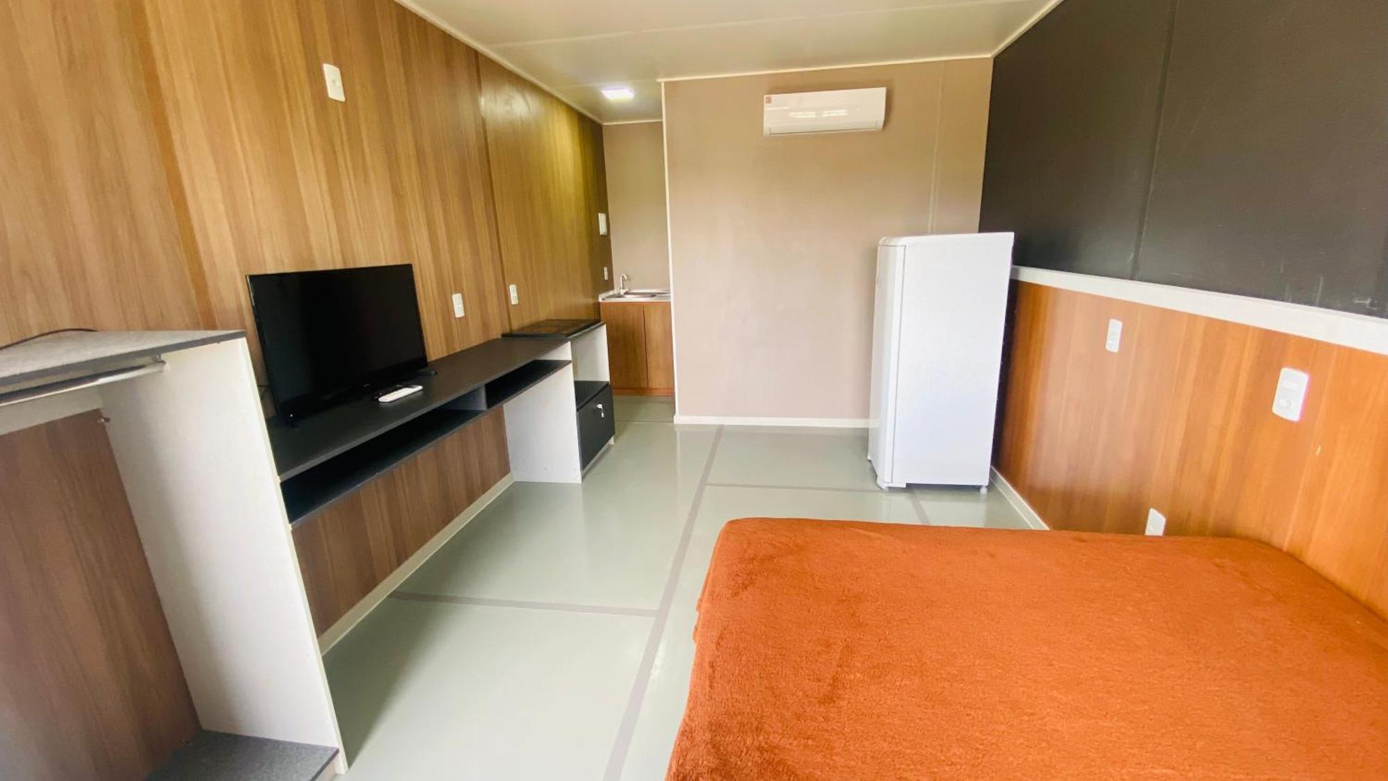 Apartment Kitinete Mobiliada Chapeco